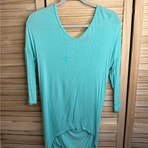 BKE Aqua Long Sleeve V-Neck Top